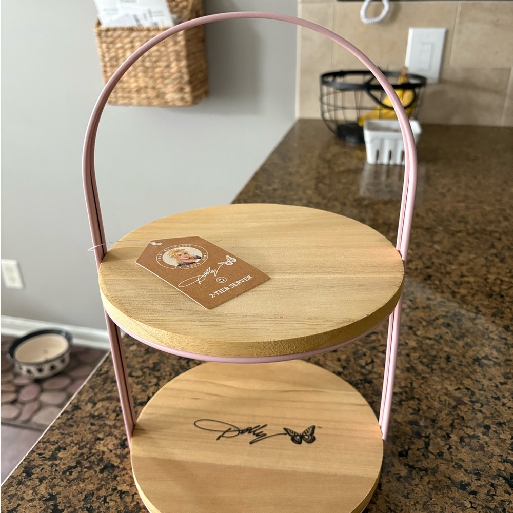 Limited edition Dolly Parton Pink Tiered Tray NWT - Picture 4 of 9